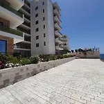 Oli Golden Sarandë