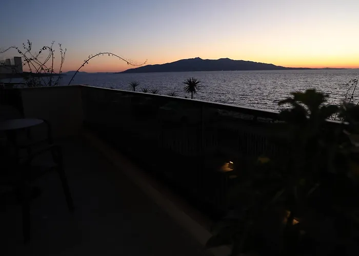 Oli Golden 公寓 Sarandë