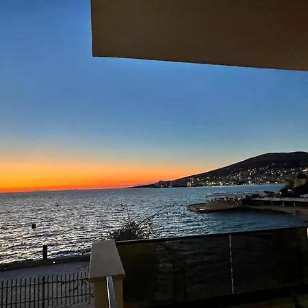 Oli Golden Saranda
