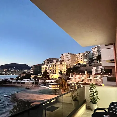 Oli Golden Saranda