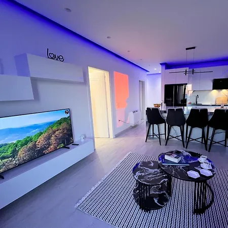 Oli Golden * Sarandë