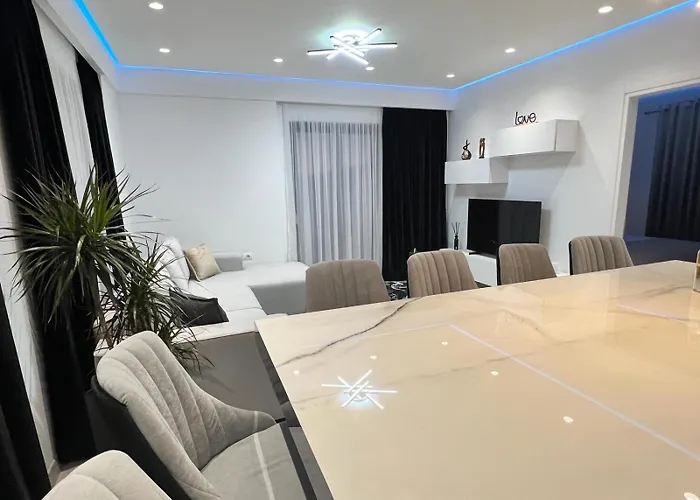 Oli Golden * Saranda